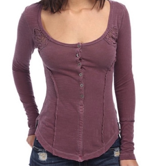 Venus Long Sleeve Crochet-Inset Henley Top - Picture 7 of 11